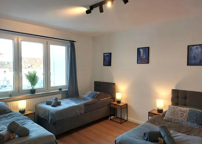 Rtr Essen - Fuer Bis Zu 8 Personen - Voll Ausgestattet - Zentral Limbecker Platz - Messe - Uniklinikum - Smart Tv - Parken - Modern