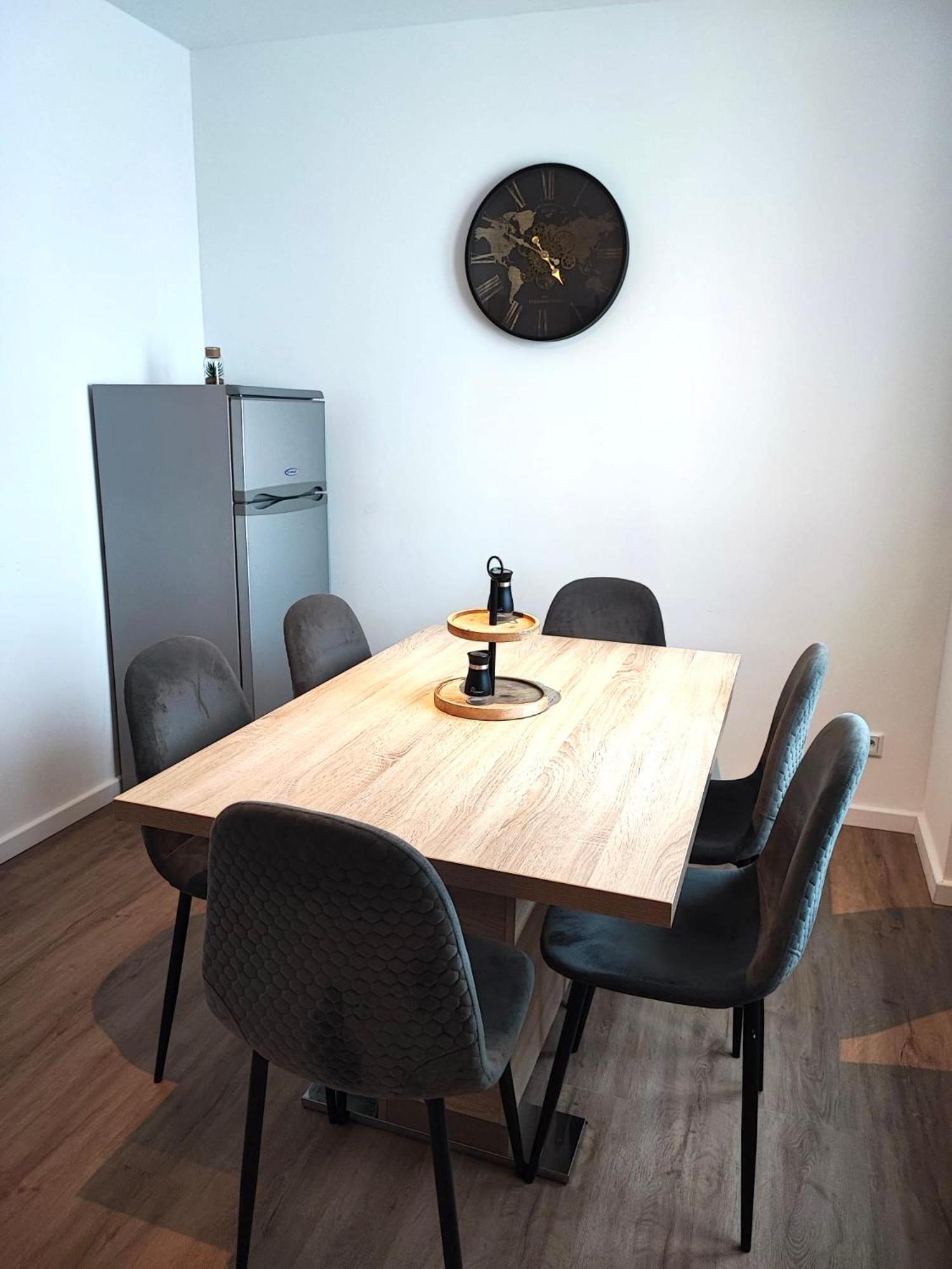 Apartment Rtr - Fuer Bis Zu 8 Personen - Voll Ausgestattet - Zentral Limbecker Platz - Messe - Uniklinikum - Smart Tv - Parken - Modern Essen